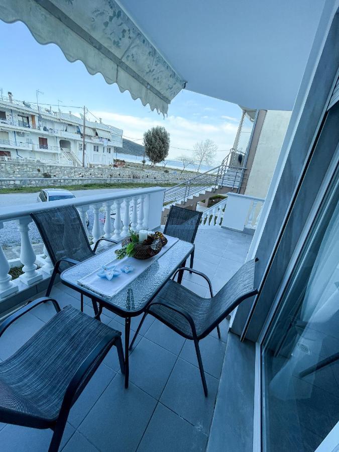 Coastline Apartment Néa Péramos Exteriér fotografie