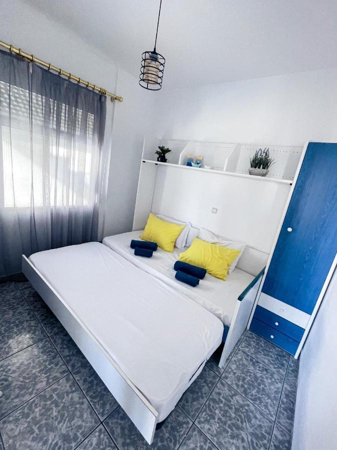 Coastline Apartment Néa Péramos Exteriér fotografie